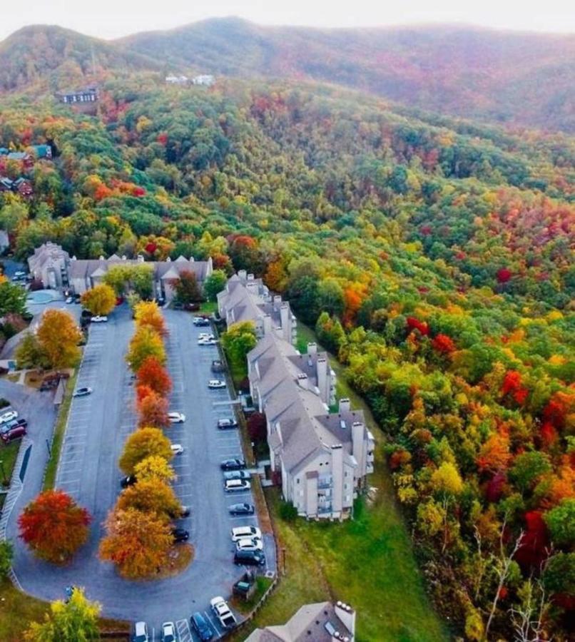 Wow Views!!-Mountain Escape-Outdoor Pool-Close To Downtown-Wifi-Cable-Private Balcony Гатлінбург Екстер'єр фото